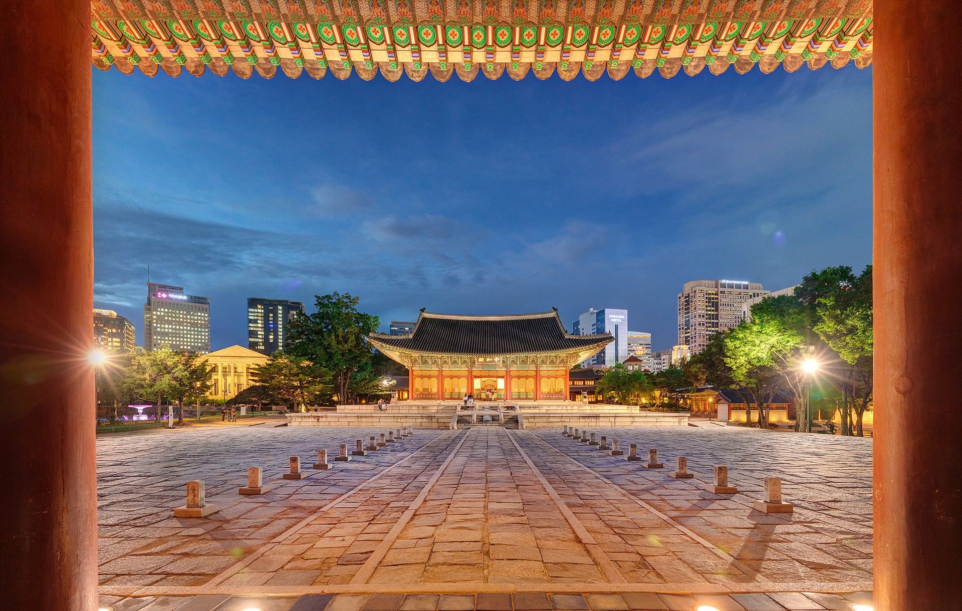 Night view of Junghwajeon Hall, Deoksugung Palace